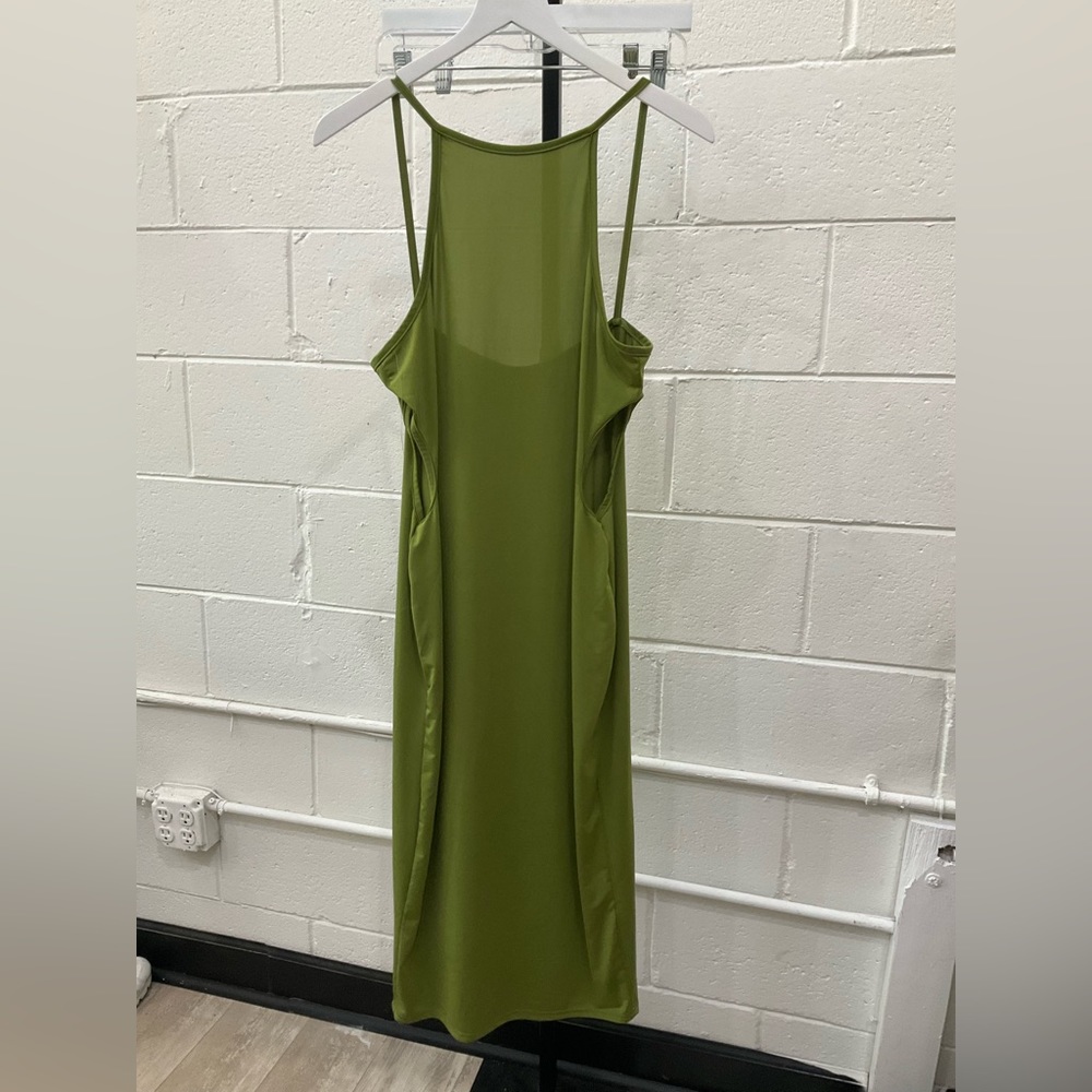 PrettyLittleThing dress